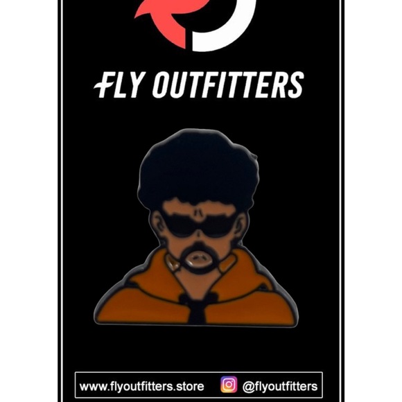 Bad Bunny Yonaguni Enamel Pin - Picture 1 of 2